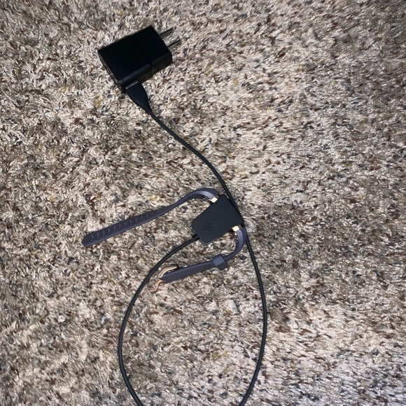 Fit bit charge 2 - Picture 3 of 4